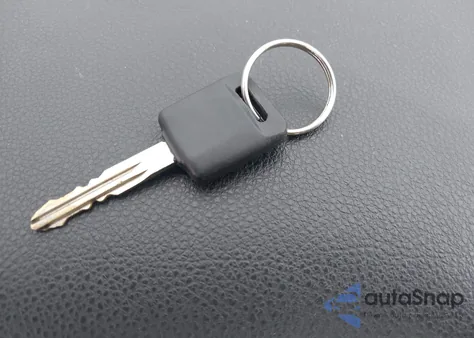 2010 Nissan Versa 1.8S z USA, uszkodzony, nr VIN 3N1BC1CP7AL368021